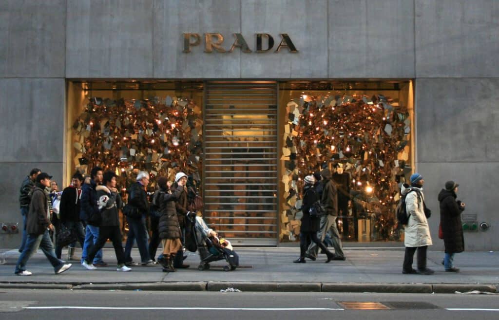 Prada-Store auf der 5th Avenue in New York City