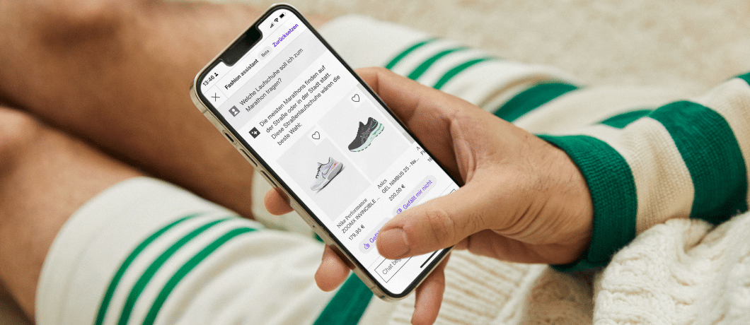 Zalando Kunde mit der Mobile Shopping App