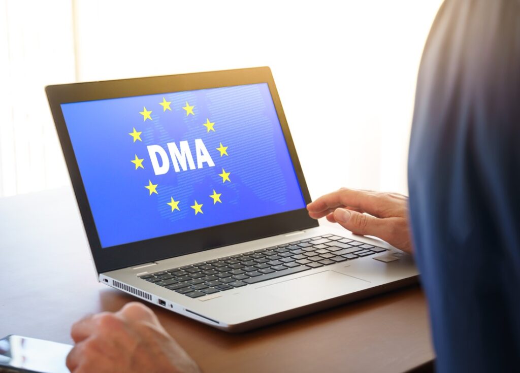 Abkürzung DMA für Digital Markets Act als neue Gesetzgebung der Europäischen Union (EU)