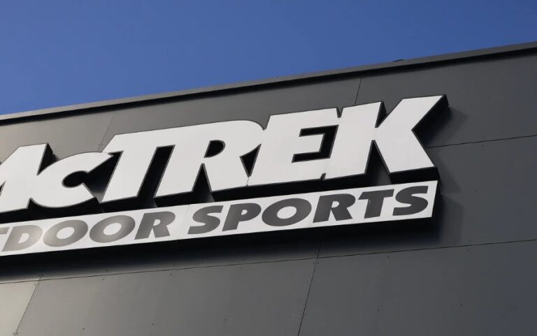 Logo des Outdoor-Anbieters McTREK