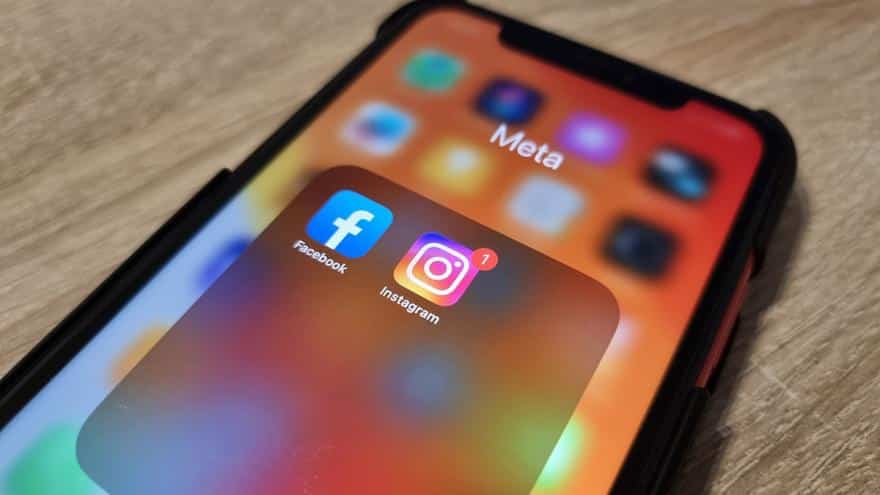 Facebook und Instagram App auf einem iPhone