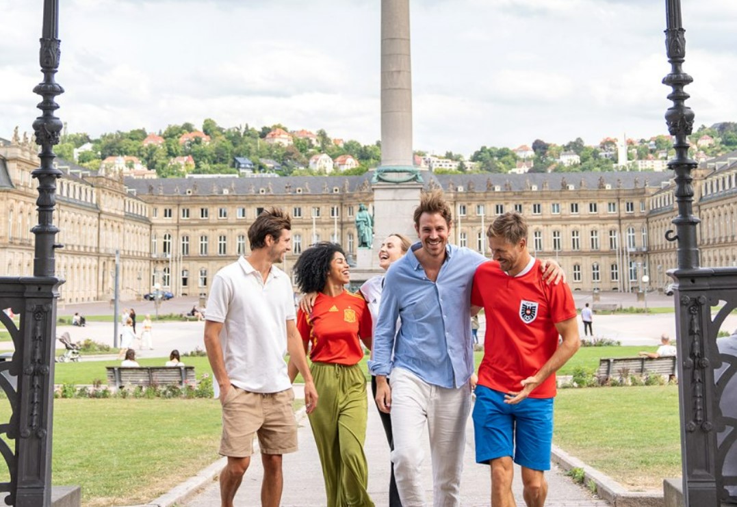 Touristen zur EM 2024 in Stuttgart