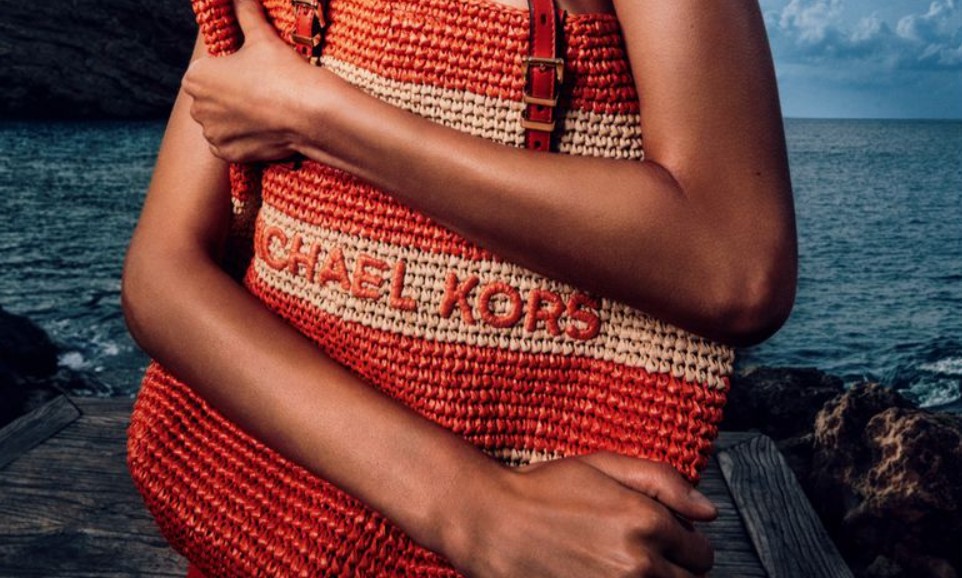 Tasche aus einer Michael Kors Kampagne