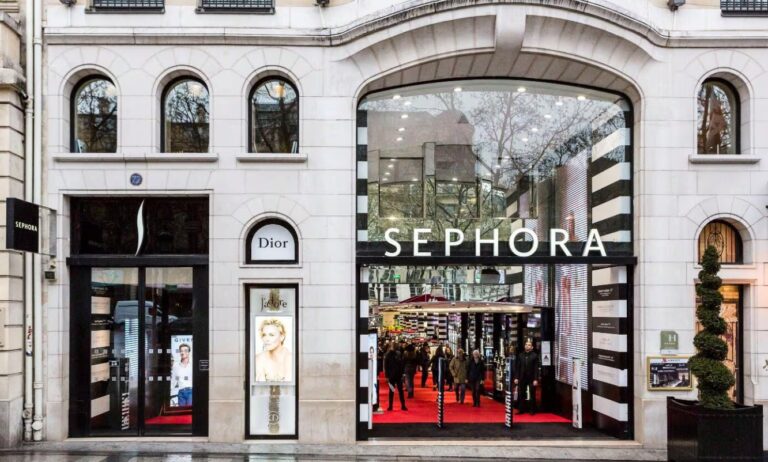 Eingang einer Sephora Filiale in den USA