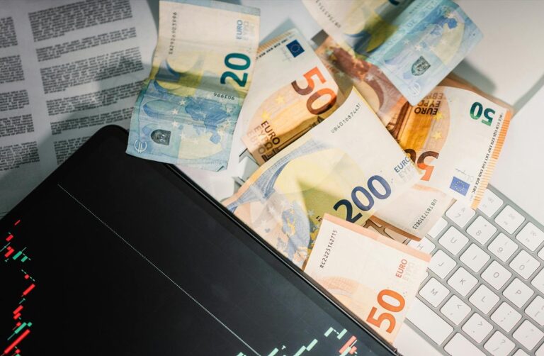 Euro Geld Ueberweisungen