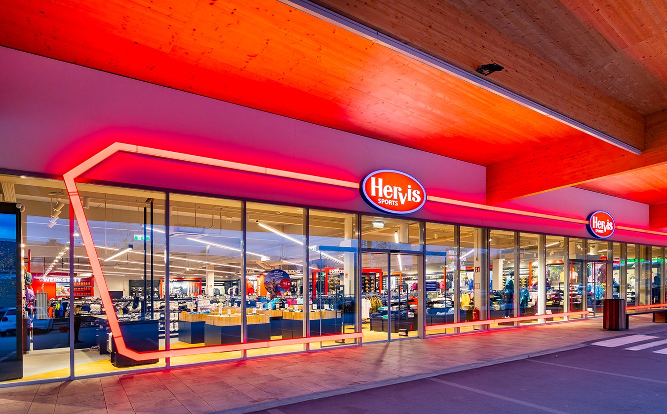 Eingang einer Hervis Sports Filiale