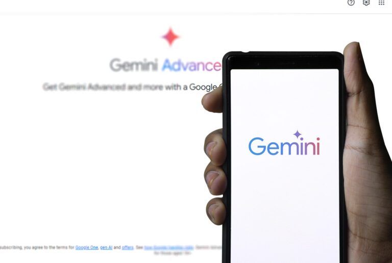 Google Gemini Logo auf einem Smartphone