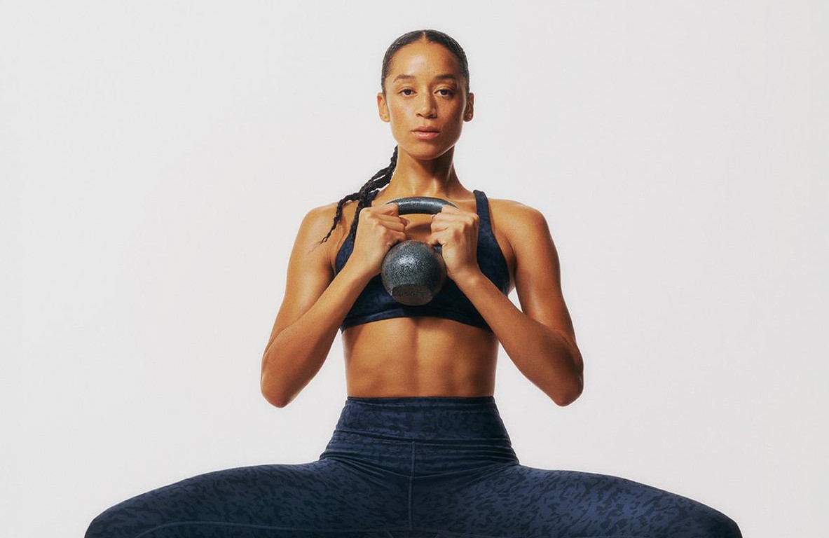 Model mit Sportswear von Primark