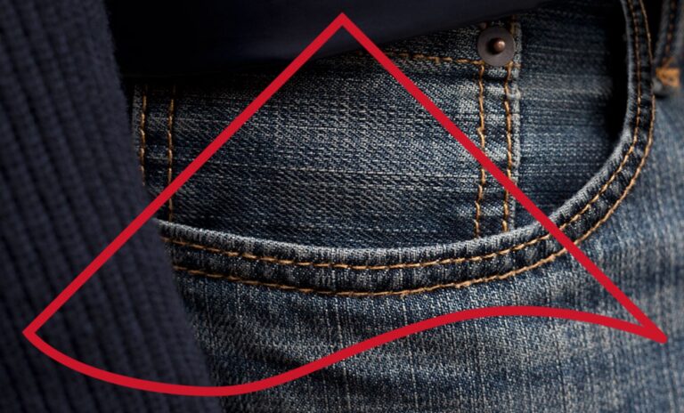 LYCRA Logo ueber einer Jeans