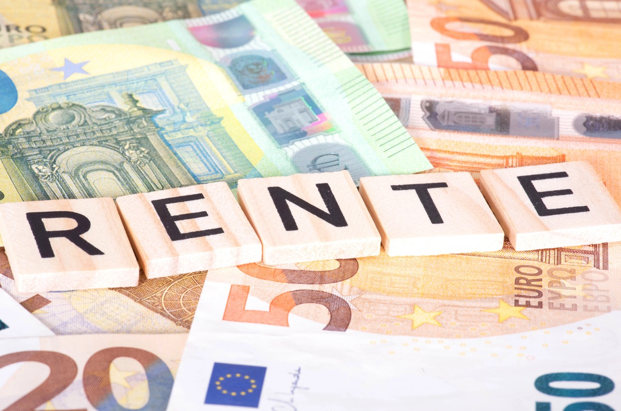 RENTE und mehrere Euro Geldscheine