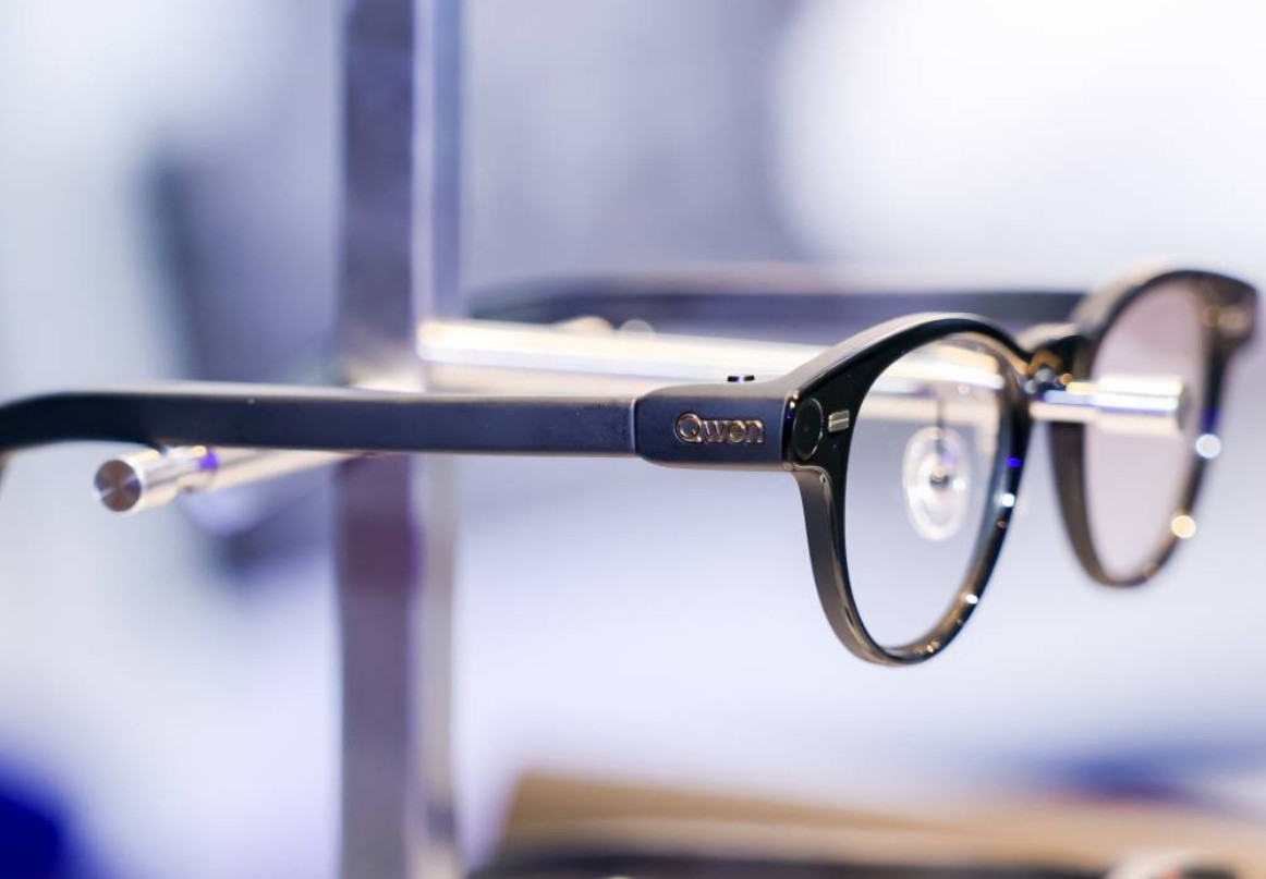 Alibaba Qwen Glasses AI