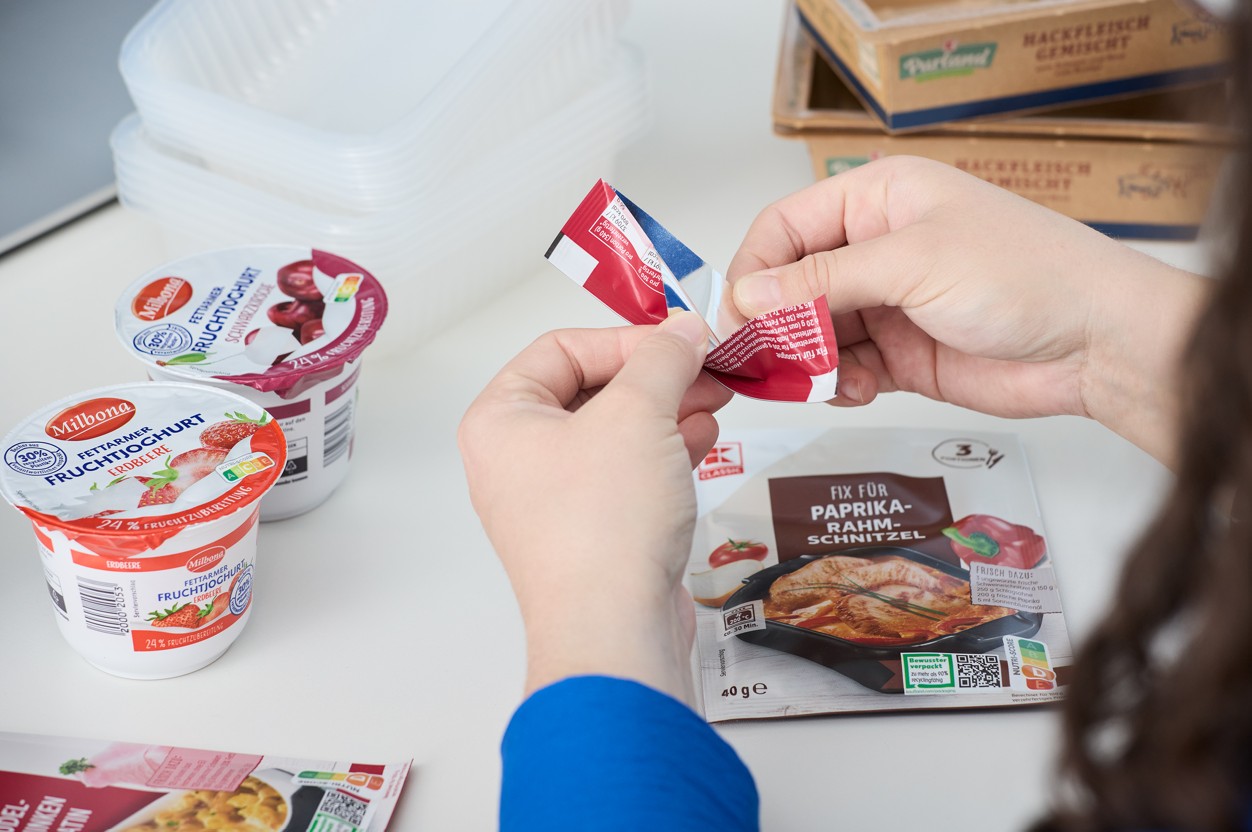 Plastikverpackung an Lebensmitteln