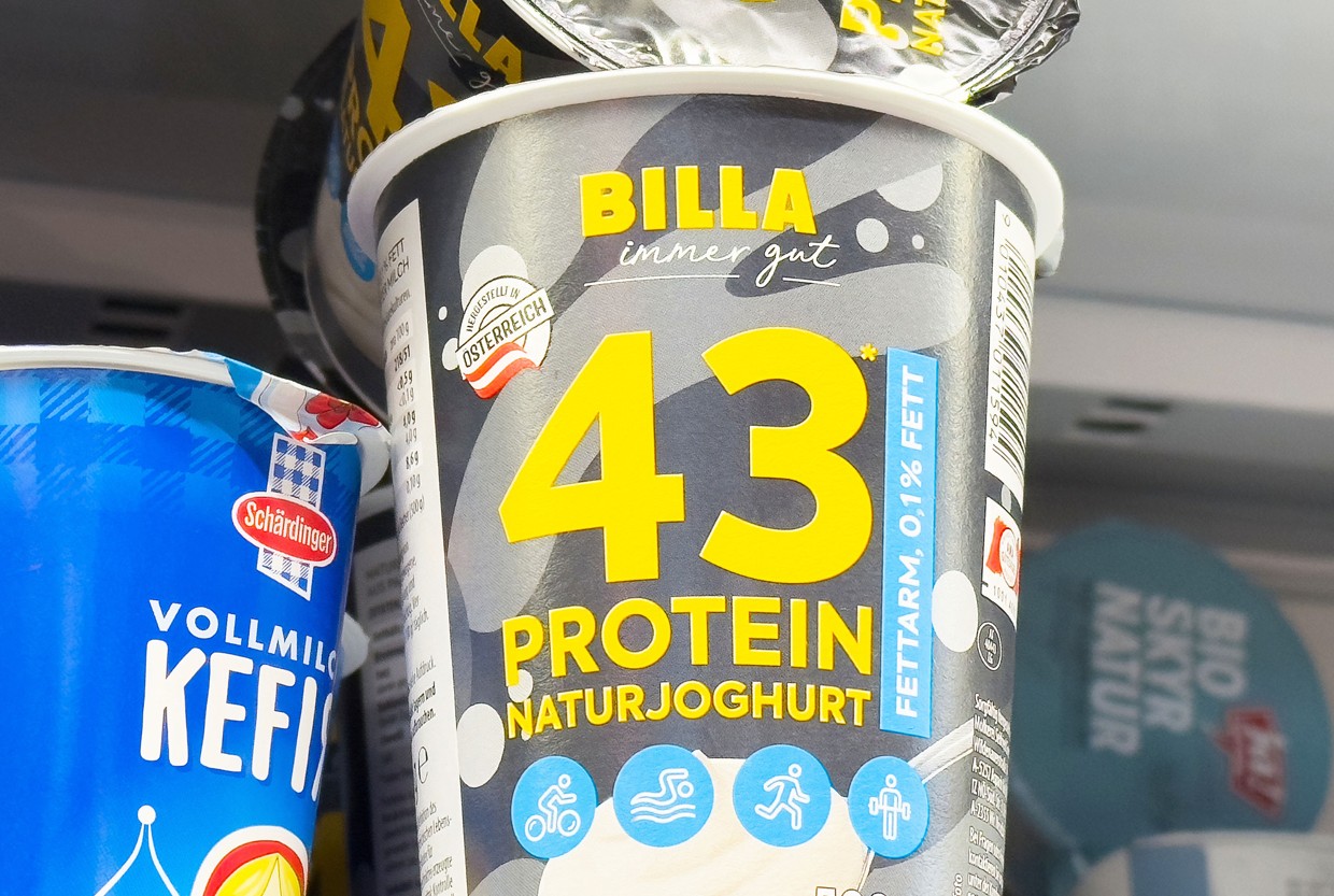 High Protein Joghurt im Kuehlregal