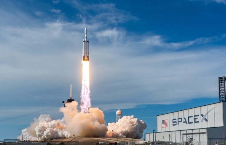 Launch einer SpaceX Falcon Rakete