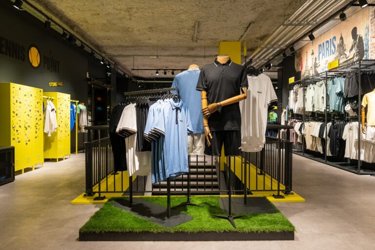 Tennis Point Store von innen