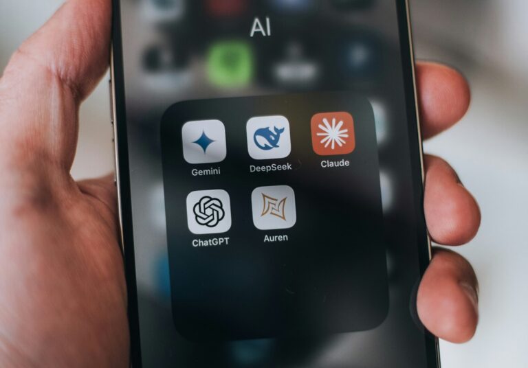 AI Tool App Icons auf einem iPhone