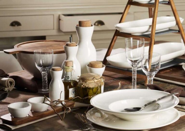 Gedeckter Tisch mit Villeroy und Boch Produkten