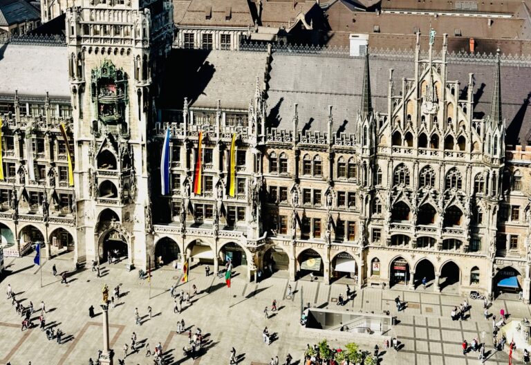 Marienplatz in Muenchen aus der Vogelperspektive