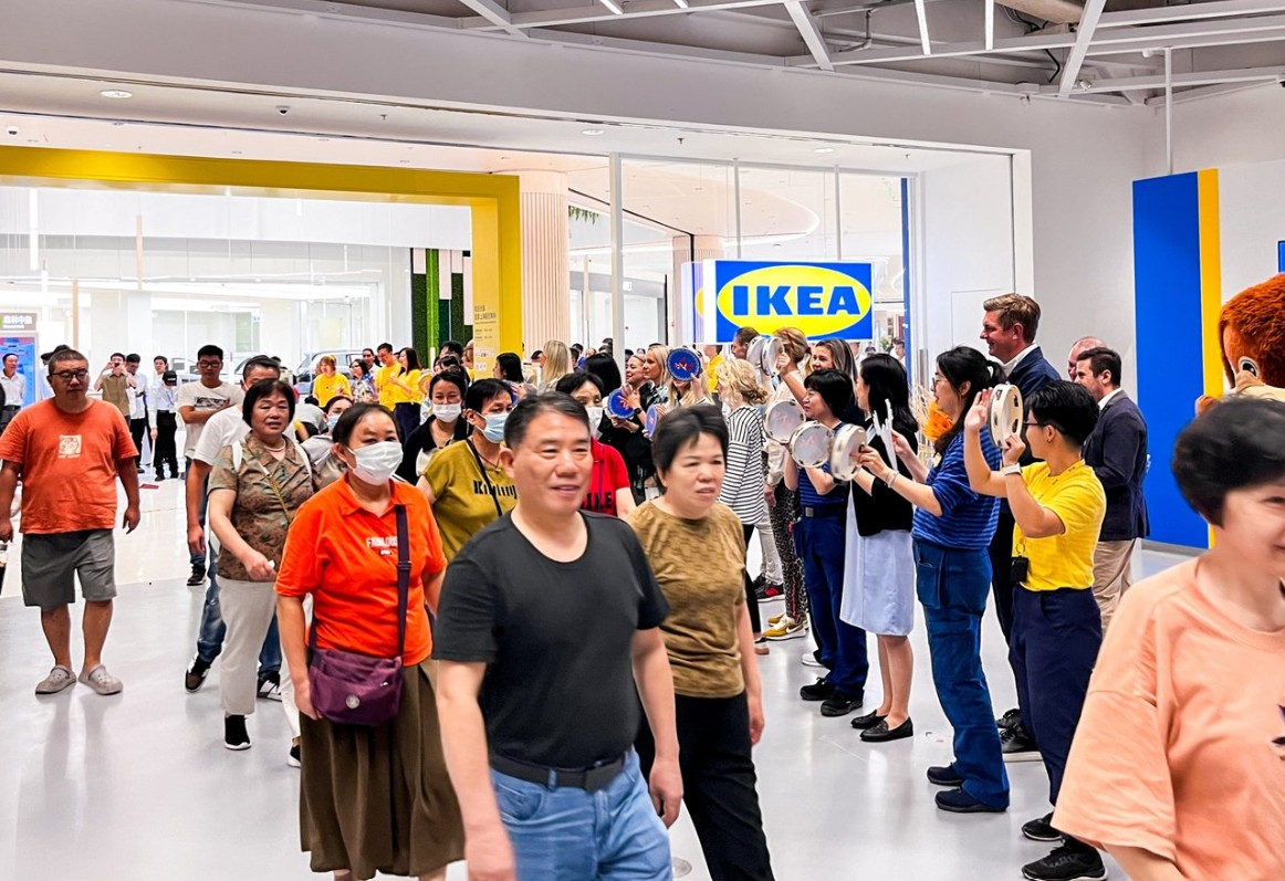 Eroeffnung eines IKEA Martks in China Shanghai