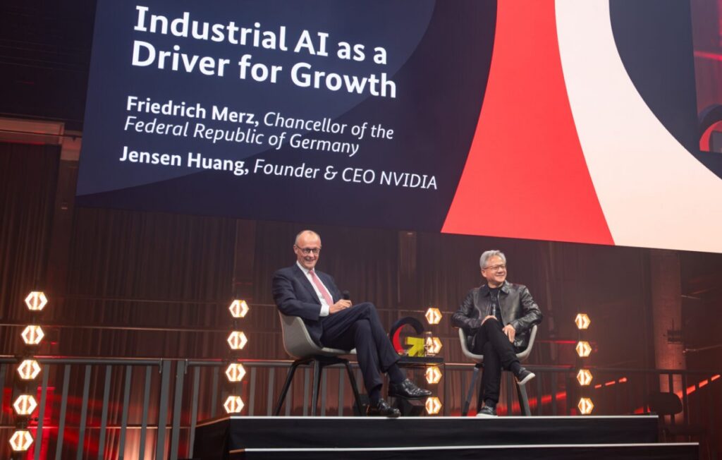 Friedrich Merz und Jensen Huang im Kraftwerk in Berlin