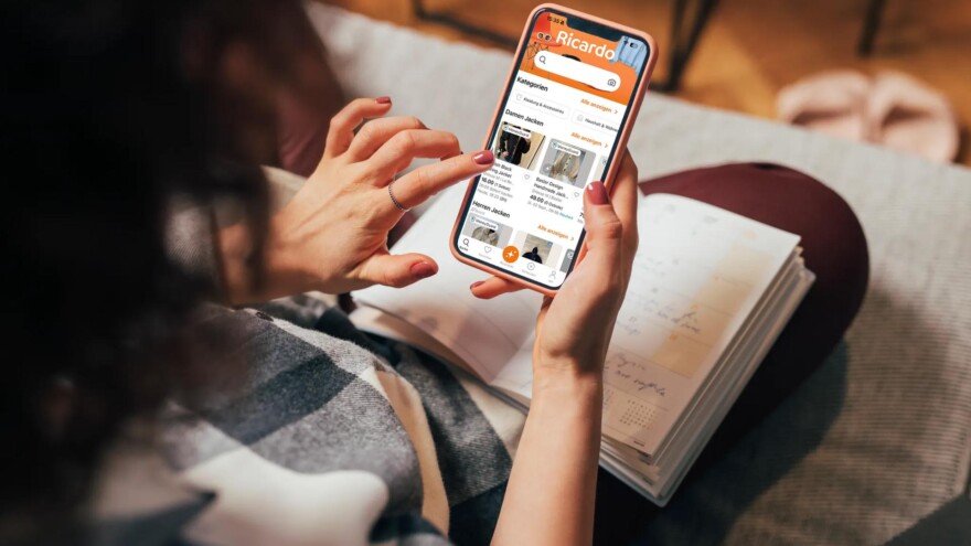 RIcardo Online Shop auf einem Smartphone